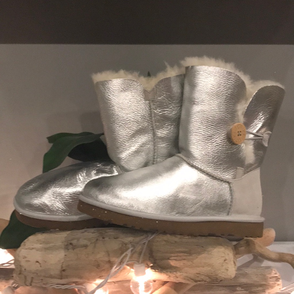 Women’s Ugg Bailey Button Silver Boots Size 7